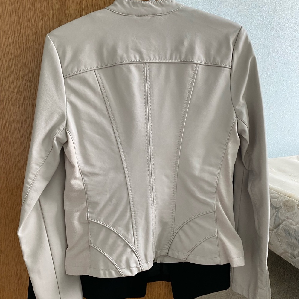 Guess leather jacket - Picture 2 of 6